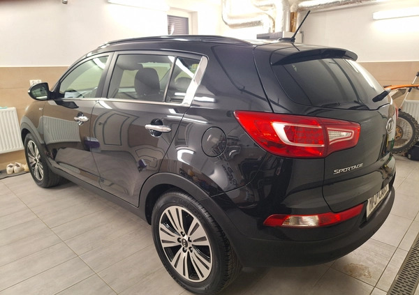 Kia Sportage cena 48900 przebieg: 178000, rok produkcji 2012 z Małomice małe 742